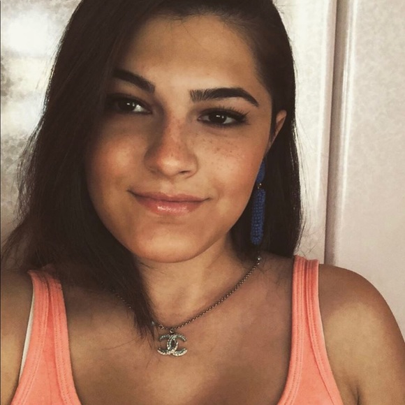 Meet your Posher, Sofiya - Picture 2 of 2